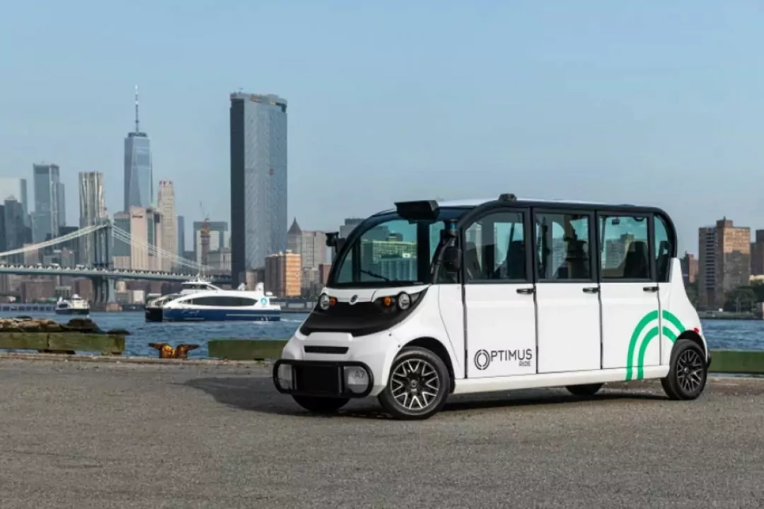 У Нью-Йорку запустили перший безпілотний автобусний маршрут
