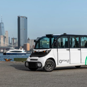 В Нью-Йорке запустили первый беспилотный автобусный маршрут