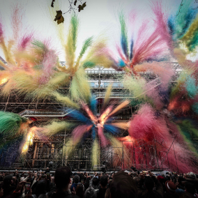 Центр Помпіду влаштував прощальний феєрверк на фасаді перед реновацією