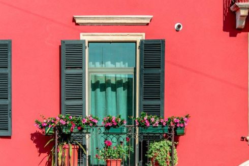 В Киеве обучат правильно обустраивать балконы