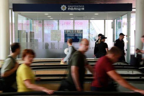 На «Лукьяновской» открыли первый прозрачный офис полиции