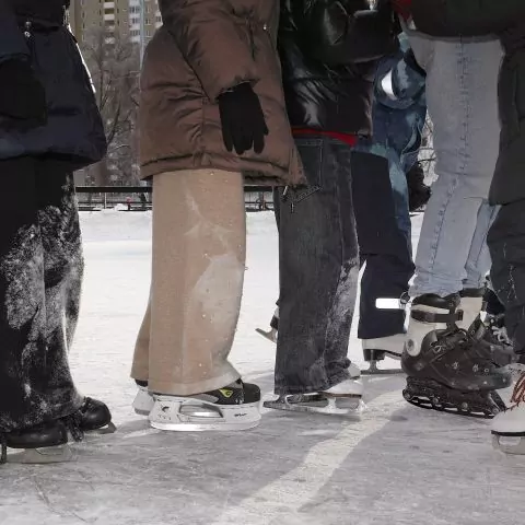 Найбільша ковзанка країни: фоторепортаж із Льодового стадіону в Києві