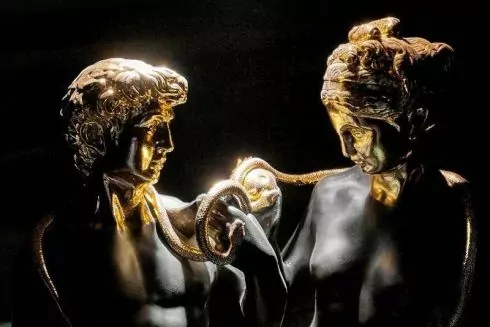 Возле Майдана открылся скрытый бар Copperheads