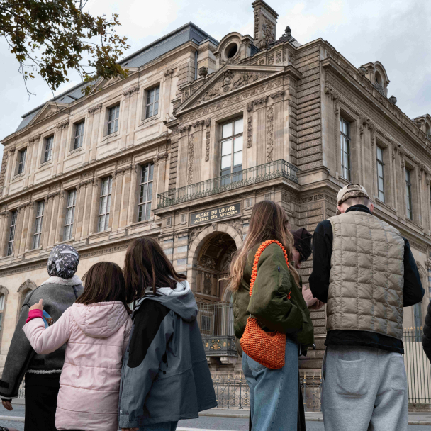 Поліція затримала двох підозрюваних у пограбуванні Лувру