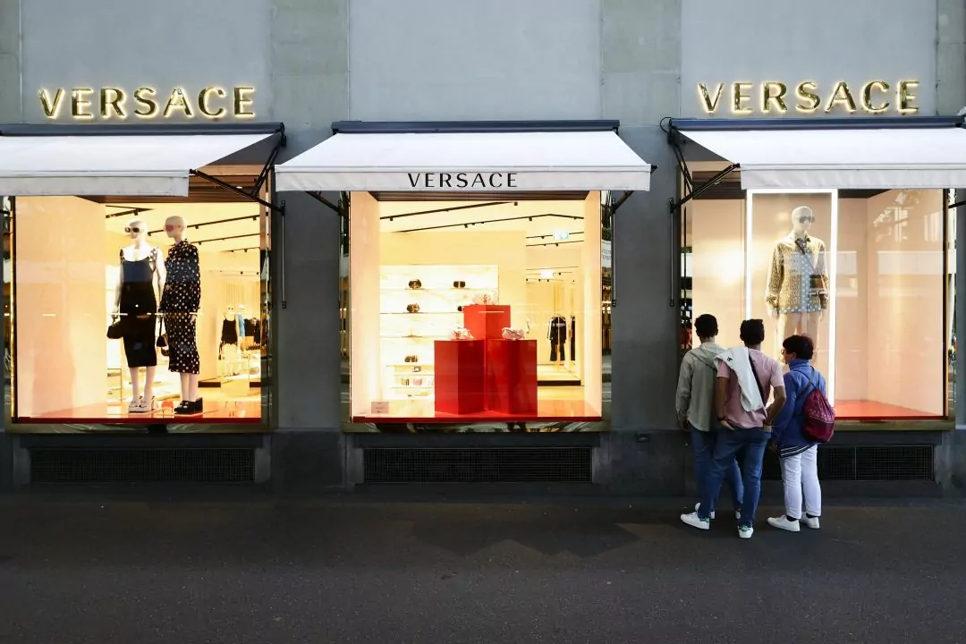 Prada придбала Versace за $1,4 мільярда
