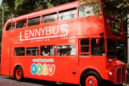 Лондонський автобус-кав'ярня LennyBus знову змінює локацію: де його можна буде знайти