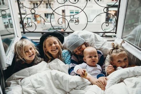 У зв'язку з коронавірусом київський сервіс пошуку нянь пропонує безкоштовну допомогу батькам на екстрений випадок