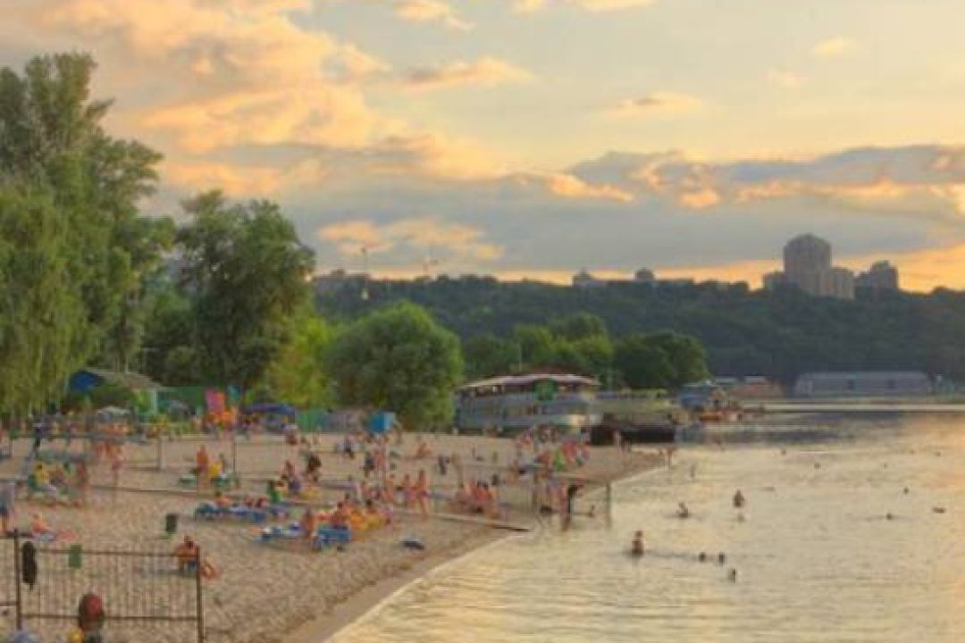 Де в Україні можна відпочити біля води: список відкритих пляжів