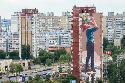 На Троещине демонтируют рынок: фото