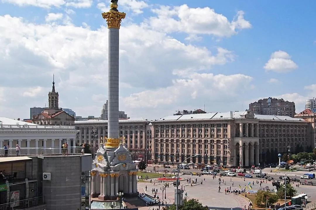 Майдан Незалежності очистять від реклами