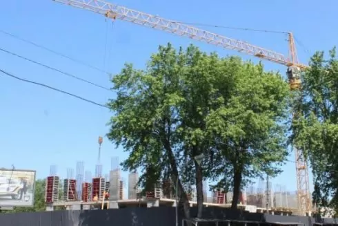 У Дарницькому районі виявили незаконне будівництво висотки