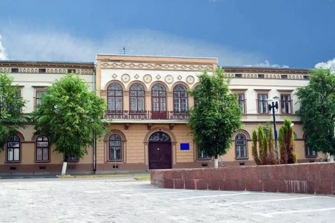 В Ивано-Франковске собираются реставрировать здание XIX века. Для этого объявили архитектурный конкурс