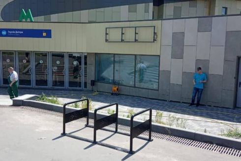 Припаркуєш двоколісний: у Києві з'явилися нові велопарковки