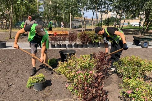 На Троещине обустроили новый сквер