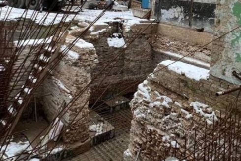 На Печерську під виглядом ремонту розбирають фундаменти палацу Розумовського