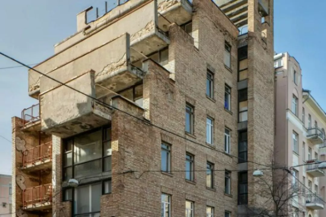 Balbek Bureau відновить модерністську поліклініку на Рейтарській: візуалізації