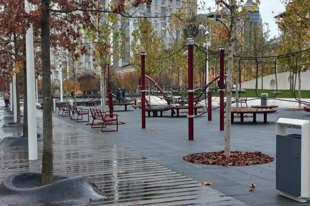 В Днепре после реконструкции открыли сквер на Успенской площади: фото
