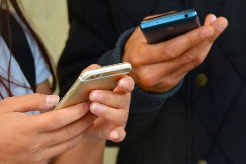 МОЗ і Facebook запустили сервіс для інформування про коронавірус