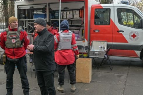 Де надають допомогу постраждалим від ракетного удару в Києві: адреси штабів