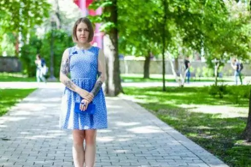 Сукня та броги в квіточку