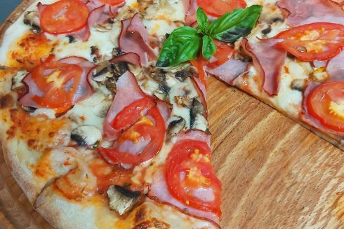 Біля «Вирлиці» відкрили піцерію Barmaley