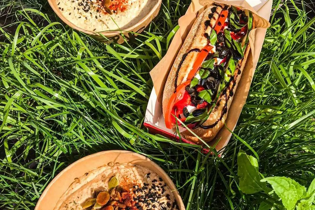 Кафе с хот-догами Bistro Bistro открыло филиал в &laquo;Дринкарне&raquo; недалеко от Майдана