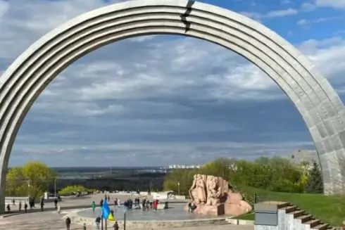 Колишню Арку дружби народів у Києві зносити не будуть &mdash; КМДА