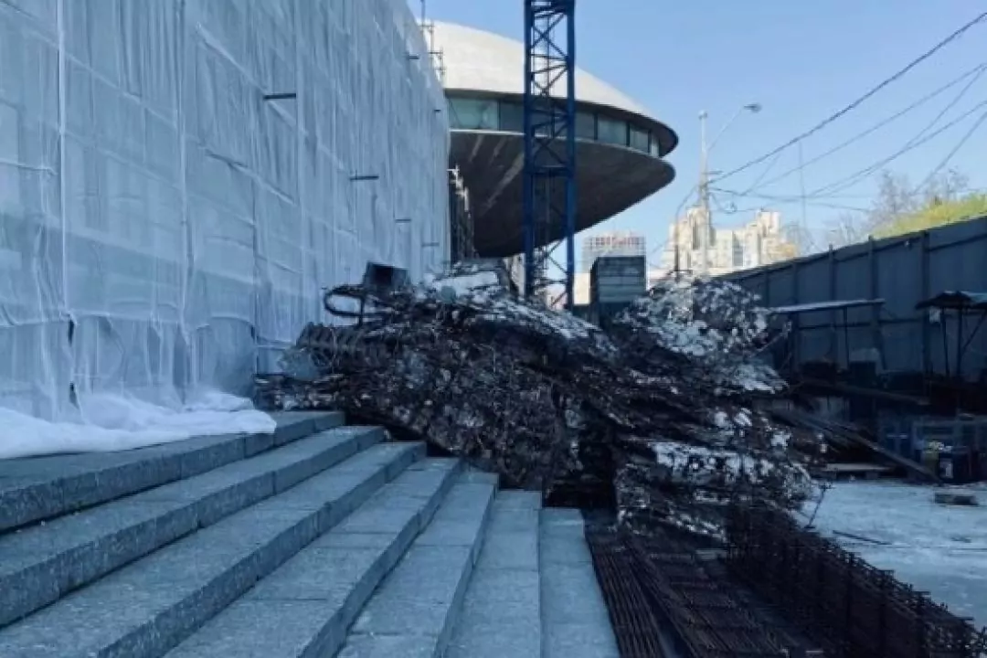 Активісти просять захистити &ldquo;Тарілку&rdquo;, впритул до якої зводять ТРЦ Ocean Mall