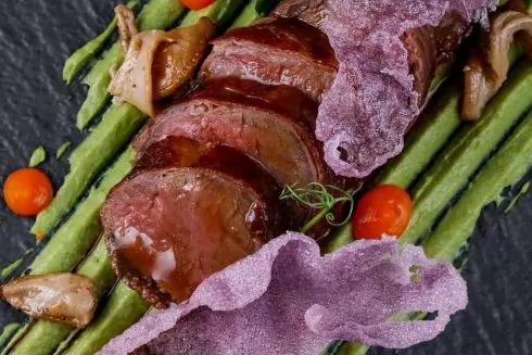 На бульваре Леси Украинки открыли ресторан паназиатской и итальянской кухни Fenix