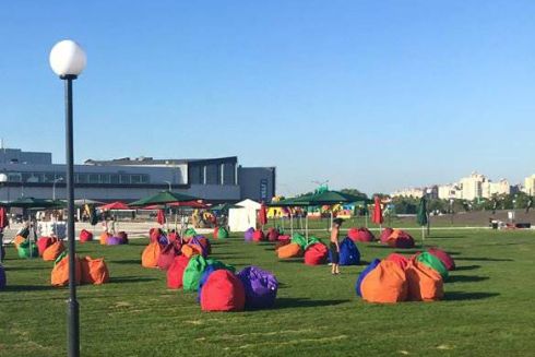 Возле Sky Mall открылся парк семейного отдыха