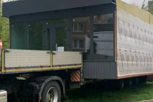 У Святошинському районі демонтували незаконний МАФ-гігант