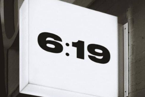 На Подоле открыли тату-студию с дизайном от Balbek Bureau