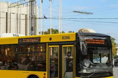 Кличко в шестой раз отклонил петицию об отмене остановки транспорта во время тревог