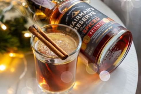 Hot Buttered Rum: традиційна різдвяна класика