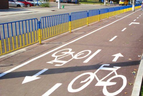 В Днепропетровске открыли первые велодорожки