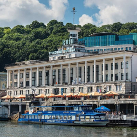 У будівлі річкового вокзалу в Києві відкриється Американський університет