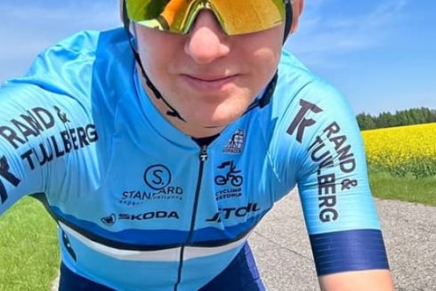 Естонський депутат вирушив до Києва на велосипеді, щоб зібрати гроші для ЗСУ