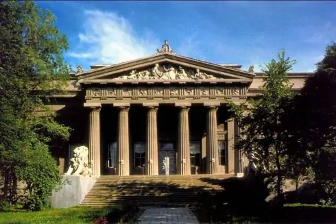 Без первого этажа, но открылся &ndash; Художественный музей заработал после 4-х месяцев карантина