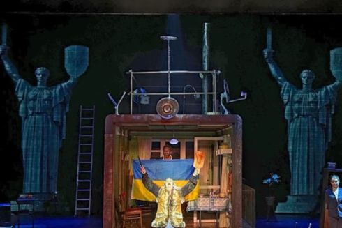 Вистави про війну в Україні здобули театральні нагороди у США