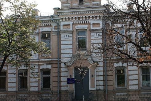 Будівлю колишньої Лук’янівської поліцейської дільниці 1902 року почали зашивати мінеральною ватою