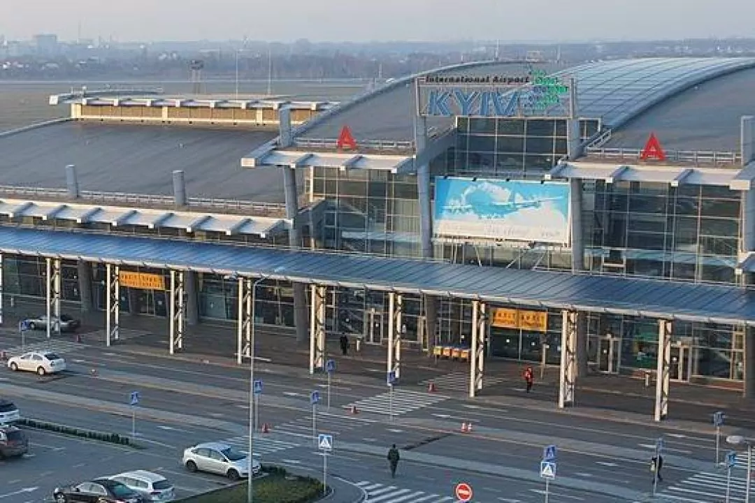 У Києві розпочалось будівництво дороги до непрацюючого аеропорту &laquo;Київ&raquo; вартістю близько 136 млн гривень