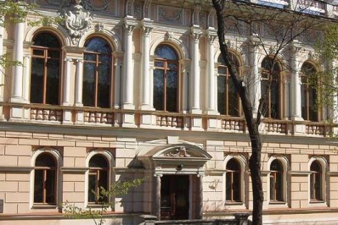 Музей Ханенків вперше від початку вторгнення відкрив виставку з власної колекції