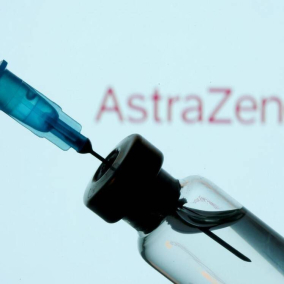 Первая партия вакцины AstraZeneca может прилететь в Украину 23 февраля - авиаперевозчик