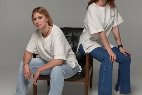 Бренд L&uacute;na і &ldquo;Госпітальєри&rdquo; випустили благодійні футболки, щоб зібрати мільйон для парамедиків