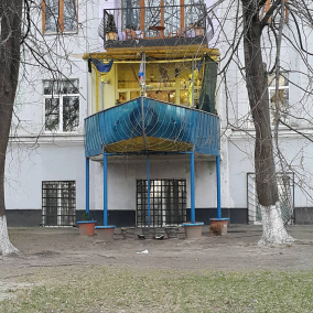 У Києві демонтують 21 незаконну прибудову до будинків
