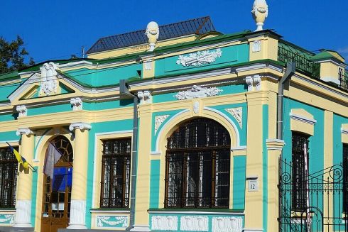 Історичний особняк Апштейна на Подолі повернули громаді