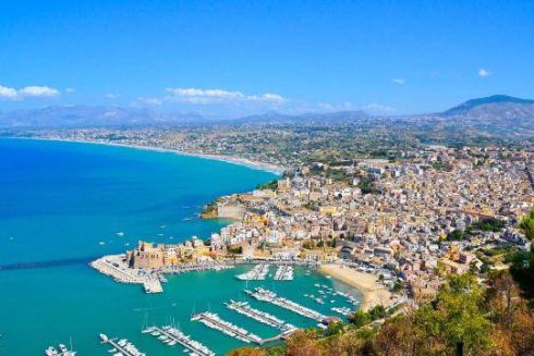 Сицилия планирует оплачивать половину стоимости билетов для туристов