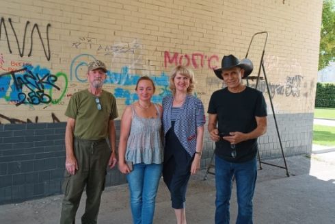 Художник из Мексики Роберто Маркес нарисует серию муралов в Ирпене.