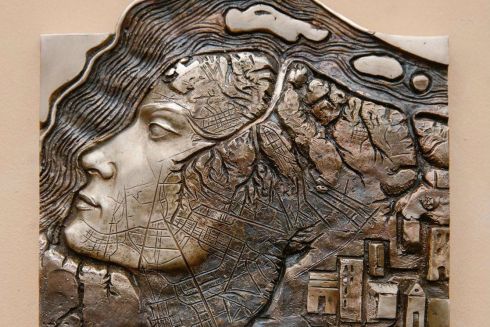 На Подолі встановили міні-скульптуру, присвячену одному із засновників Києва