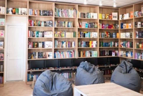 На Київщині відновили пошкоджену росіянами бібліотеку: фото